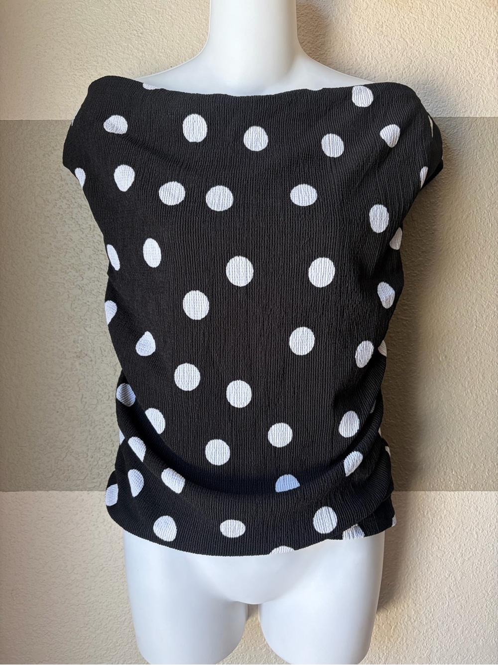 NWT LOFT Women’s Medium Polka Dot Ruched Crinkle Textured Blouse Off Shoulder
